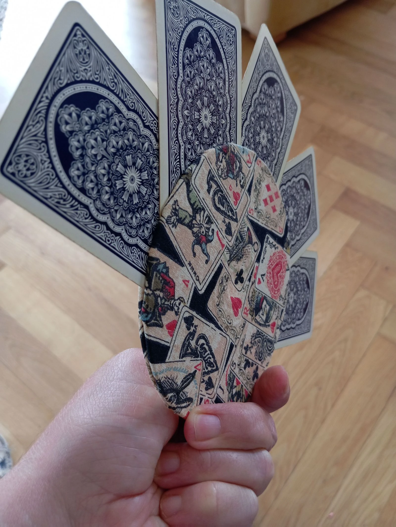 Card holder – photo 3